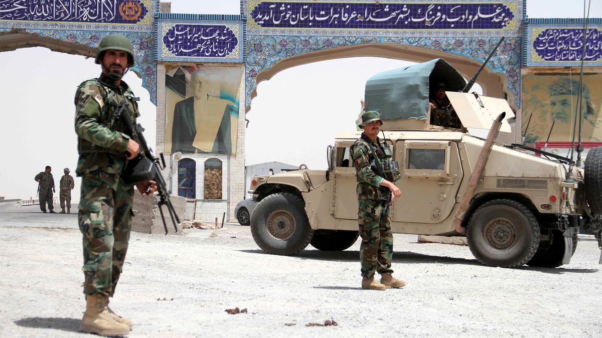 Tálibán ovládá přes polovinu Afghánistánu. Pohrozil i Turecku